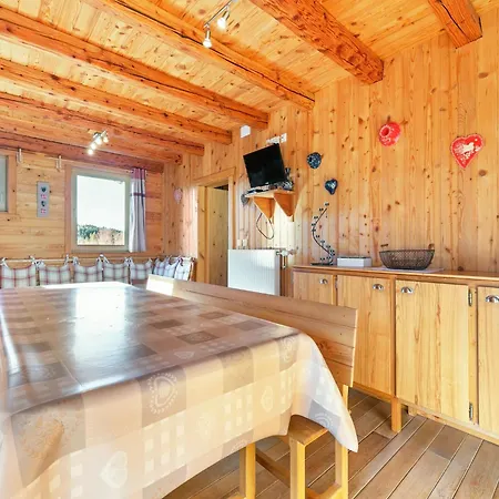 Quaint In With Garden, Cleaning Included 샬레 Harreberg