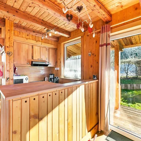 In With Garden Views, Cleaning Included Alpesi faház *