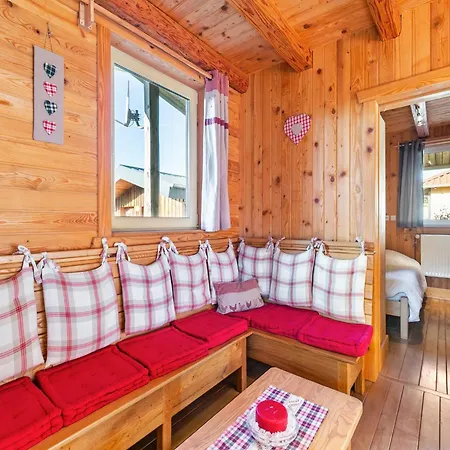 Quaint In With Garden, Cleaning Included